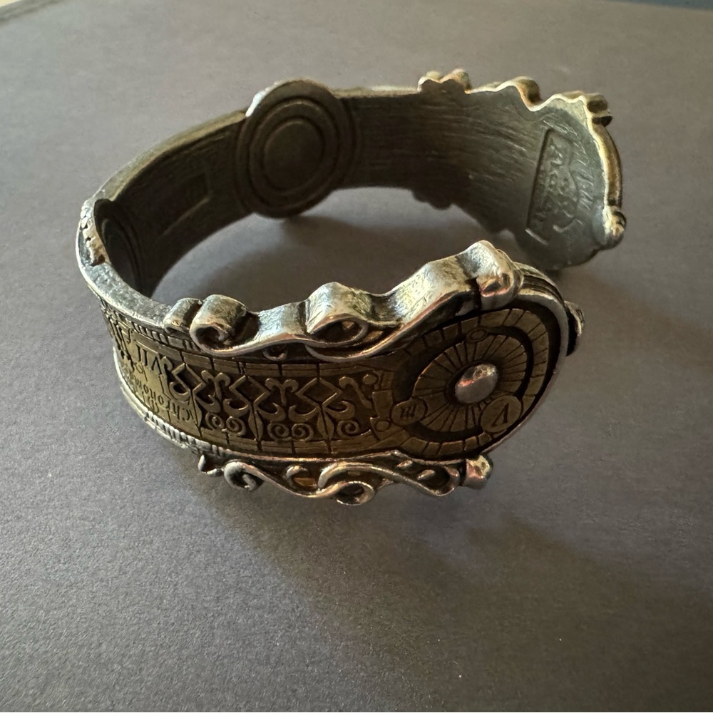 Alchemy Gothic Pewter Bracelet - Picture 7 of 12